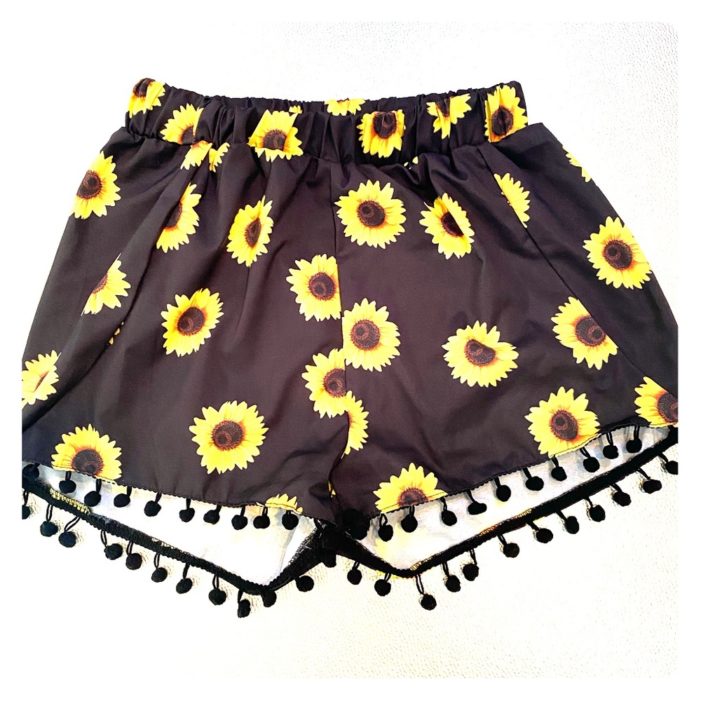 Zaful Sunflower Shorts size small